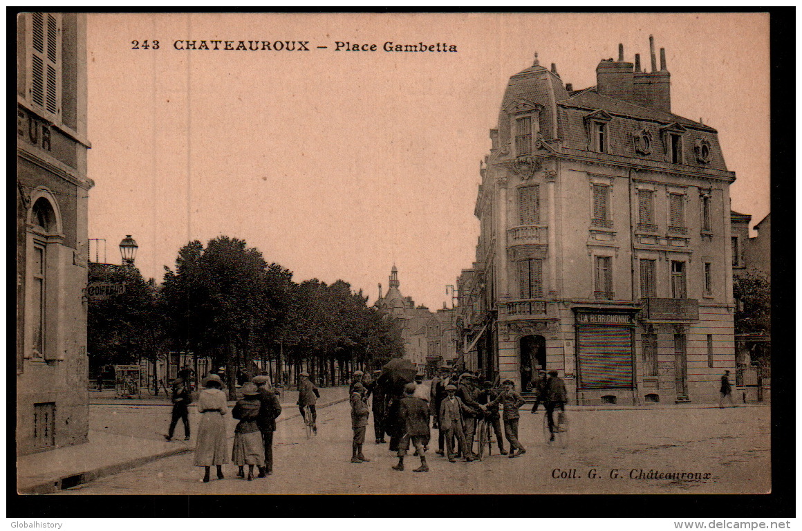 DC2022 - CHATEAUROUX - PLACE GAMBETTA - STREET SCENE - Chateauroux