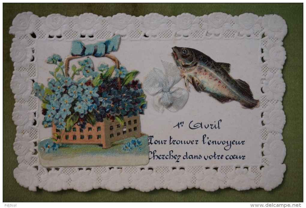 Carte Ornée De Découpis Collés Corbeille De Fleurs Poisson, Ruban De Soie - 1er Avril Pour Trouver L'envoyeur... - 1er Avril - Poisson D'avril