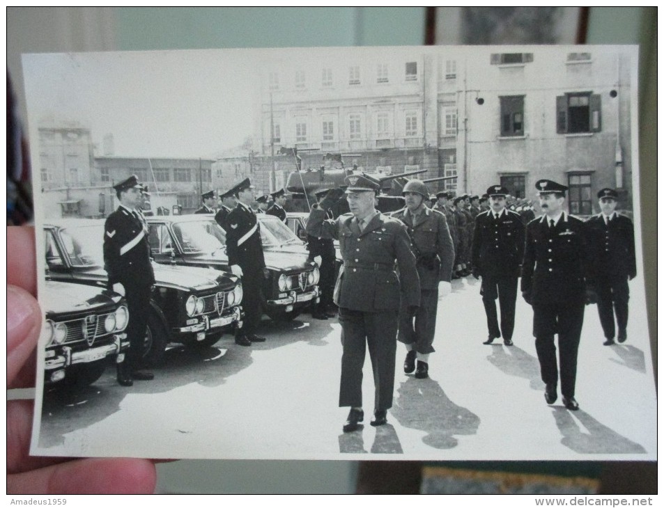 Trieste / Rassegna Gazzelle Carabinieri / Anni 70 ( 1 ) - Guerra, Militari