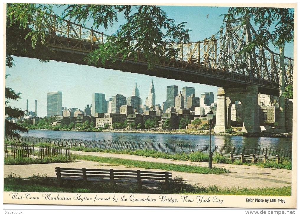 R2689 New York - Mid Town Manhattan Skyline Framed By The Queensboro Bridge / Non Viaggiata - Manhattan