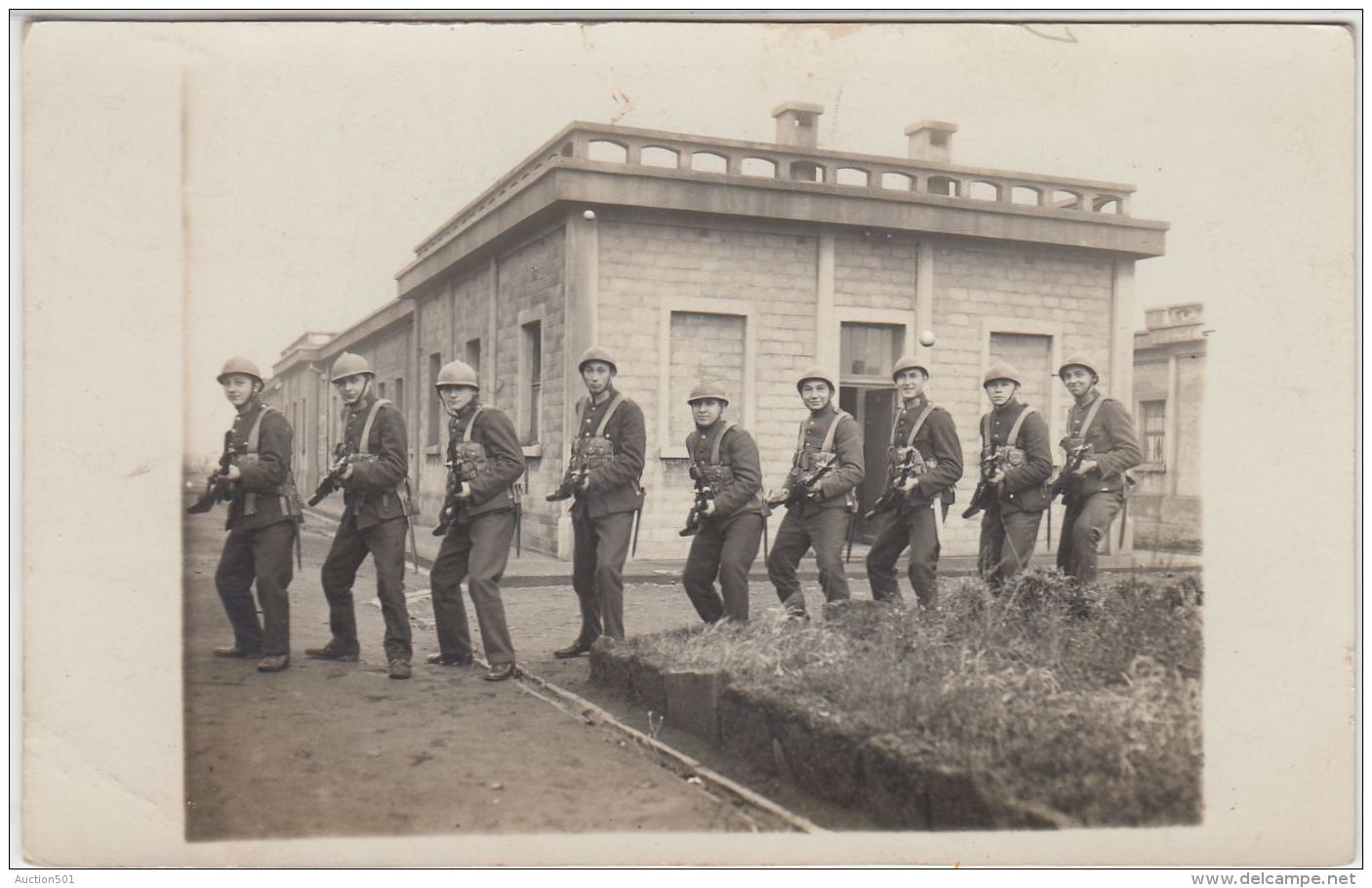 27824g  GUERRE 14-18 - MILITAIRES EN UNIFORME - Guerre 1914-18