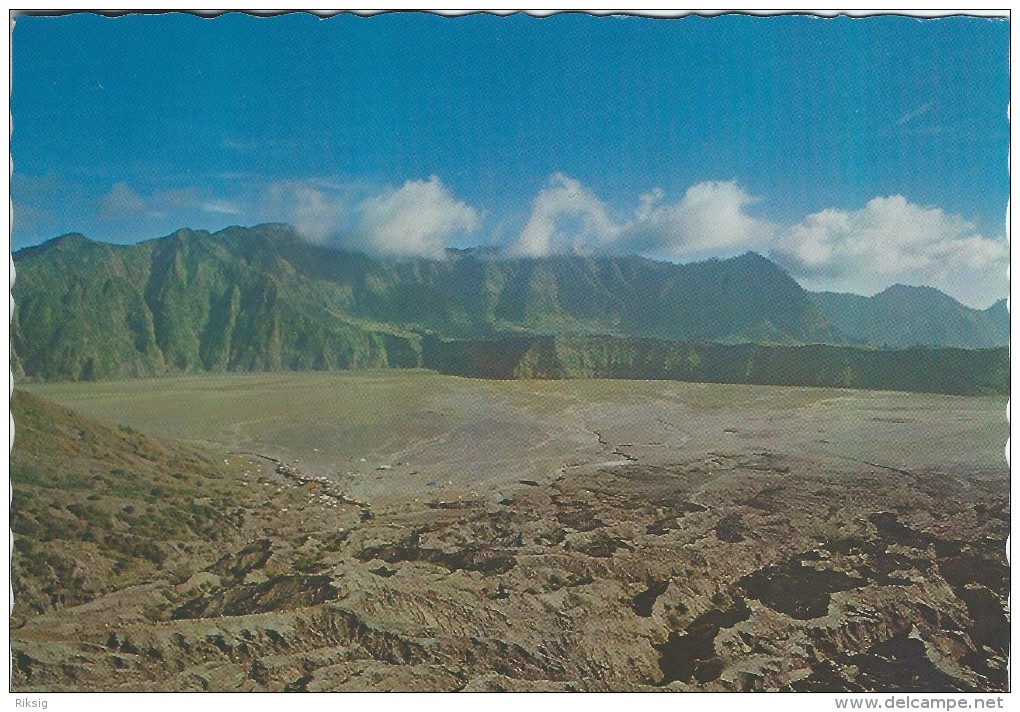 Mountain View At Tengger Range  East Java   Indonesia  # 05093 - Indonésie