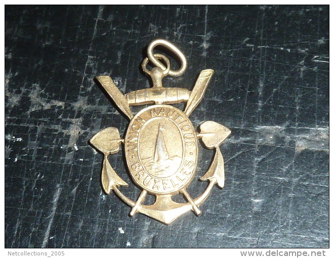 BROCHE INSIGNE ANCIEN - UNION NAUTIQUE BRUXELLES 18 & 19 JUILLET 1926 - RARE AVIRON SPORT - Other & Unclassified