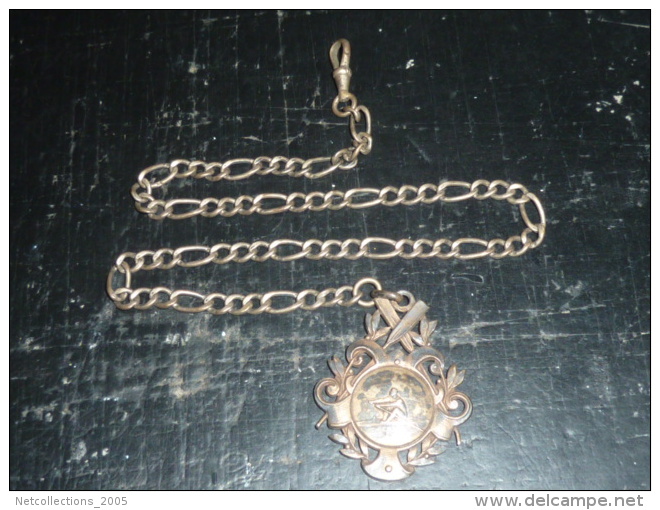 PENDENTIF AVEC CHAINE - REGATES DE COGNAC 1923 - RARE AVIRON SPORT - Aviron