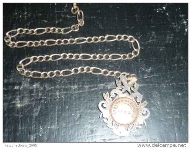 PENDENTIF AVEC CHAINE - REGATES DE COGNAC 1923 - RARE AVIRON SPORT - Rowing