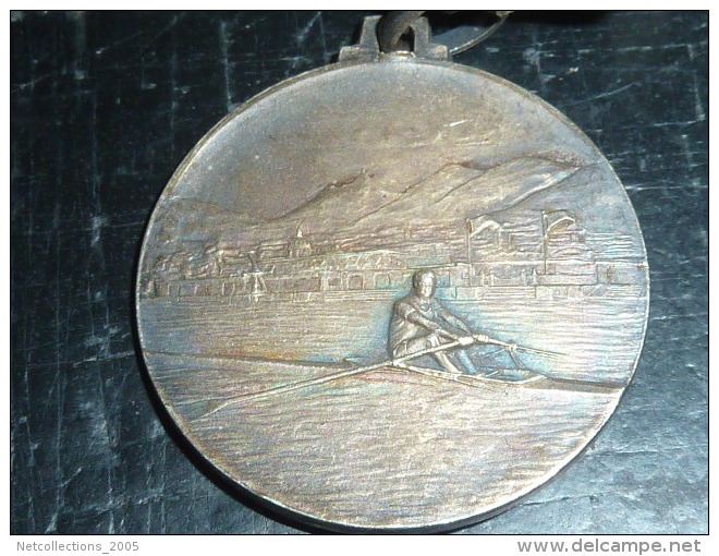 INSIGNE MEDAILLE - SOCIETA CANOTTIERI LARIO 1891-1931 COMO A.IX - Rudersport