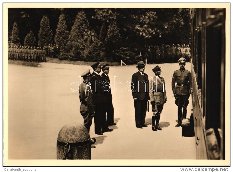 ** T1 Compiégne 1940. Die Französische Delegation Besteight Den Historischen Wagen / French-German... - Zonder Classificatie