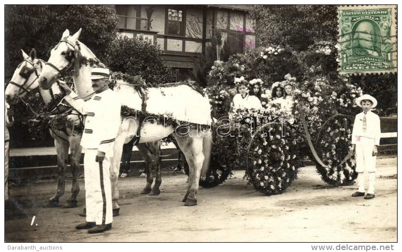 T2 Pasadena, California; Horse Cart, Photo - Unclassified