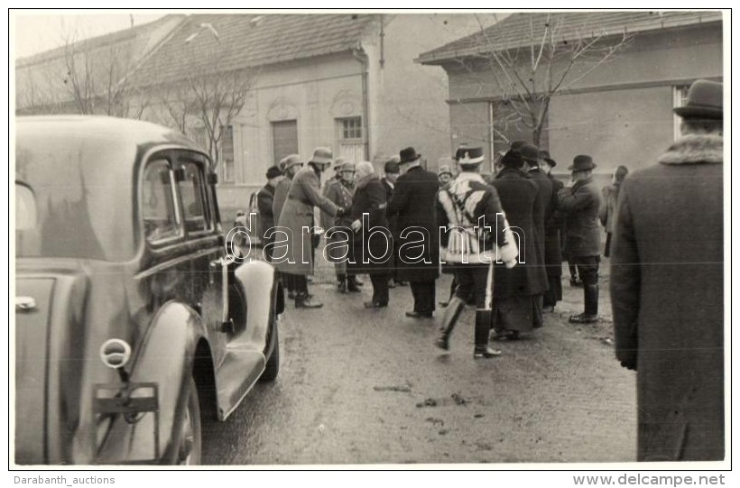 * T2 Komárom, Komárno; Bevonulás, Automobil / Entry Of The Hungarian Troops, Automobile - Unclassified