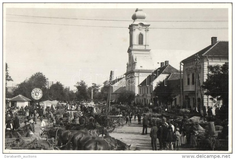 * T2 1937 Arad, Újarad, Aradul Nou; Piac Téri Vásár / Market Square, Vendors, Photo - Zonder Classificatie