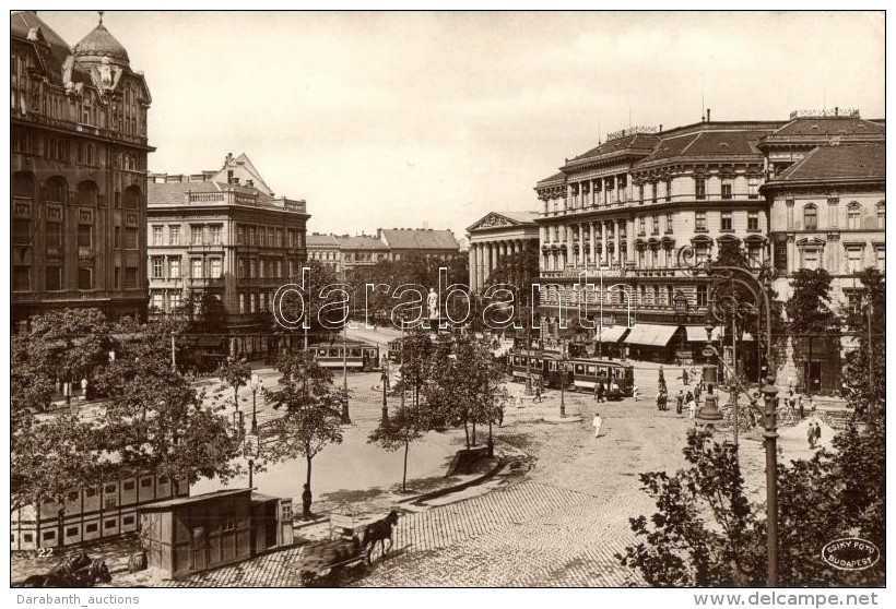 ** T1 Budapest VIII. Kálvin Tér, Villamosok, Gyógyszertár - Sin Clasificación