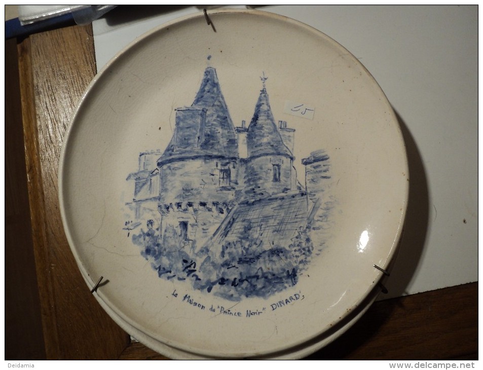 ASSIETTE DINARD. LA MAISON DU PRINCE NOIR. FAIENCE? - Assiettes