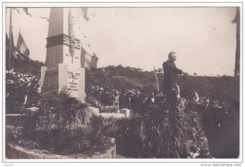 Carte Postale Photo De LIVERDUN (Meurthe Et Moselle) Discours ? Commémoration ? Monument Aux Morts Avec Le Maire ?? RARE - Liverdun