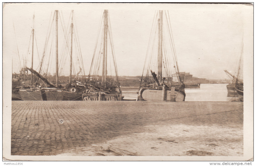 CP Photo 14-18 NIKOLAIEV (Nikolaiew, Mykolajiw, Nikolajew, Nikoleijew) - Le Port, Bâteaux (A117, Ww1, Wk 1) - Ukraine