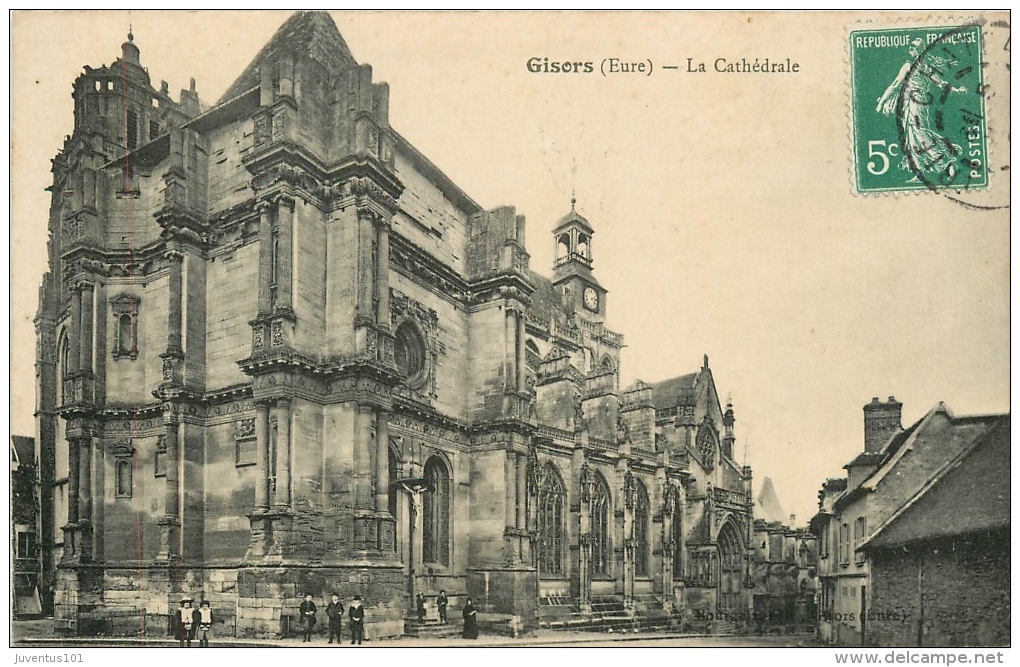 CPA Gisors-La Cathédrale   L2210 - Gisors