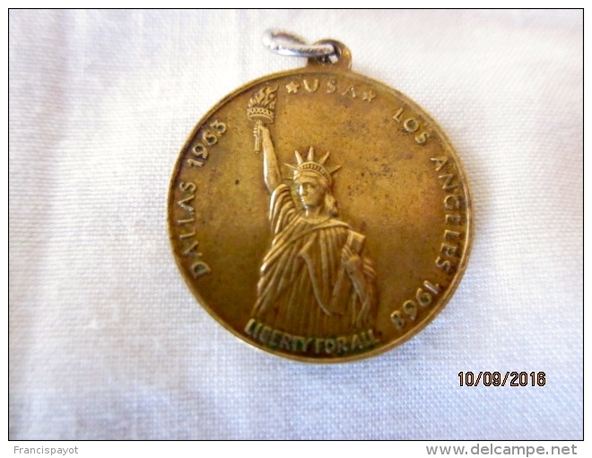 USA Mini-médaille Souvenir J. Kennedy & R. Kennedy - Autres & Non Classés