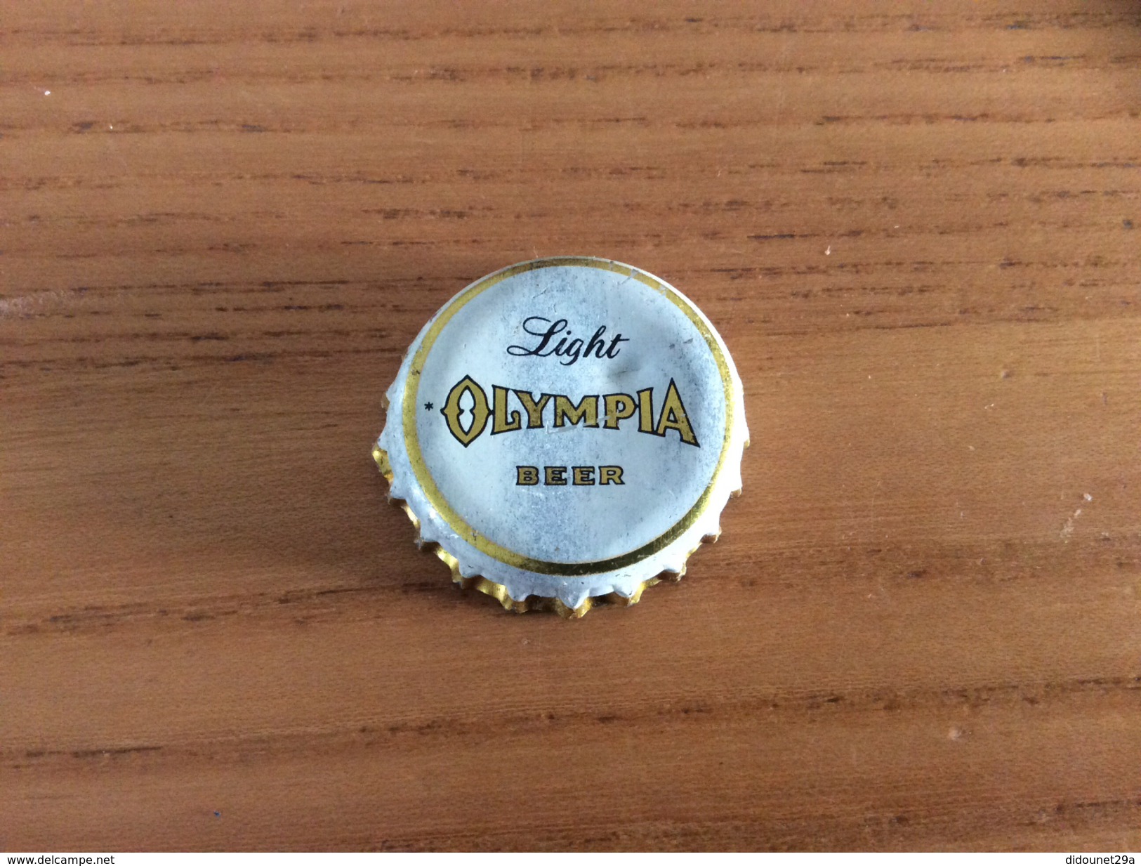 Ancienne Capsule De Bière "Light OLYMPIA BEER" ETATS-UNIS (USA)  Intérieur Liège - Cerveza