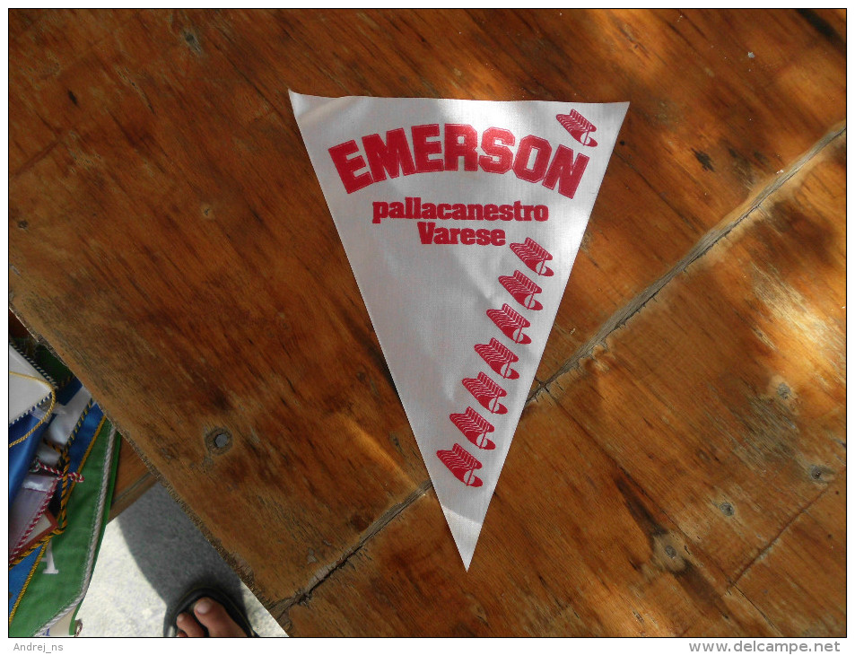 Flags Emerson Pallacanestro Varese - Abbigliamento, Souvenirs & Varie