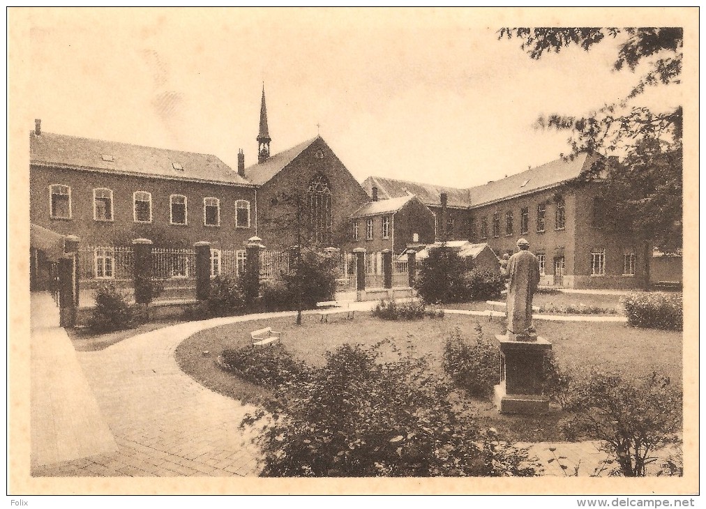 Lokeren - Genees- En Opvoedkundig Gesticht St. Benedictus Zicht Op één Der Binnenkoeren - Lokeren