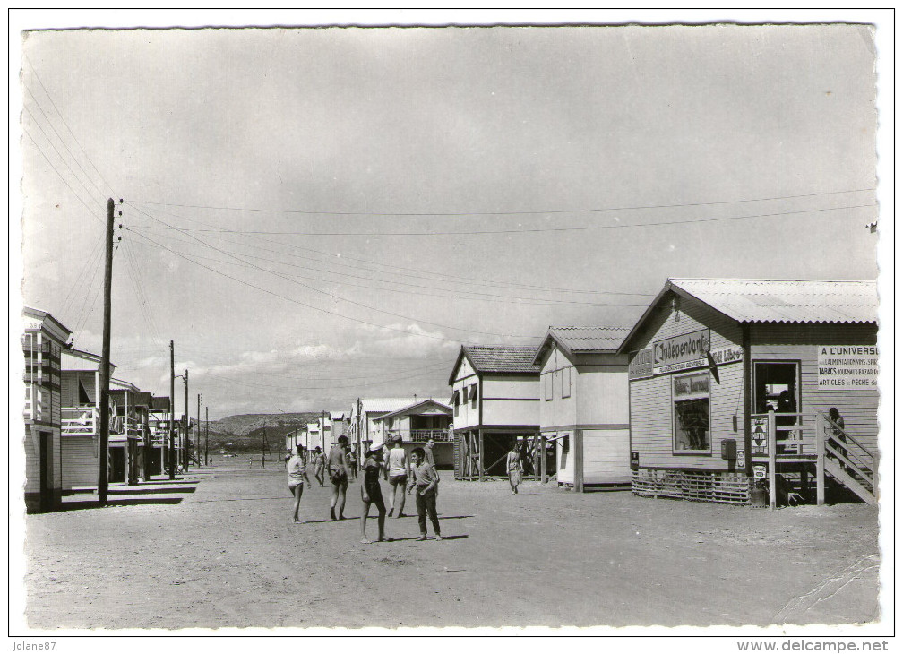 CPSM  11  GRUISSAN    1961       L AVENUE    BUNGALOWS    ALIMENTATION GENERALE - Autres & Non Classés