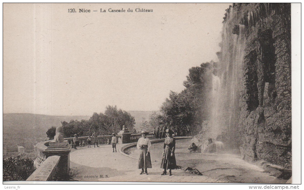 CPA - NICE - LA CASCADE DU CHATEAU - 120 - ANIMEE - M. N. - Parques, Jardines