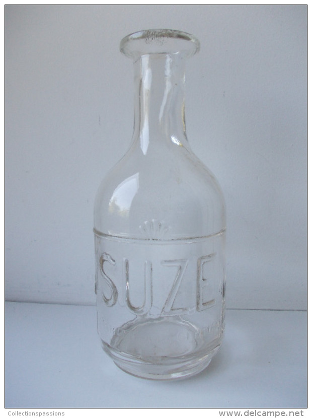 - Ancienne Carafe En Verre. SUZE - - Carafes