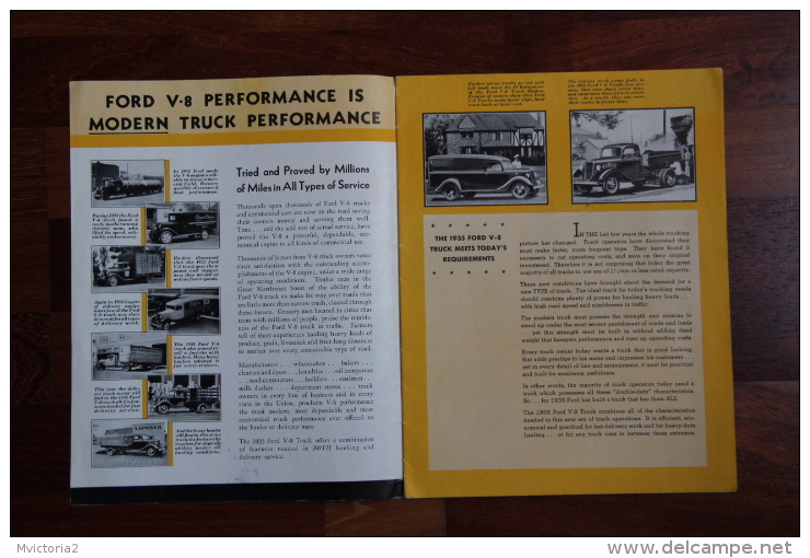 Dépliant Publicitaire Automobile , FORD , V8 TRUCKS And Commercial Cars. - Publicités