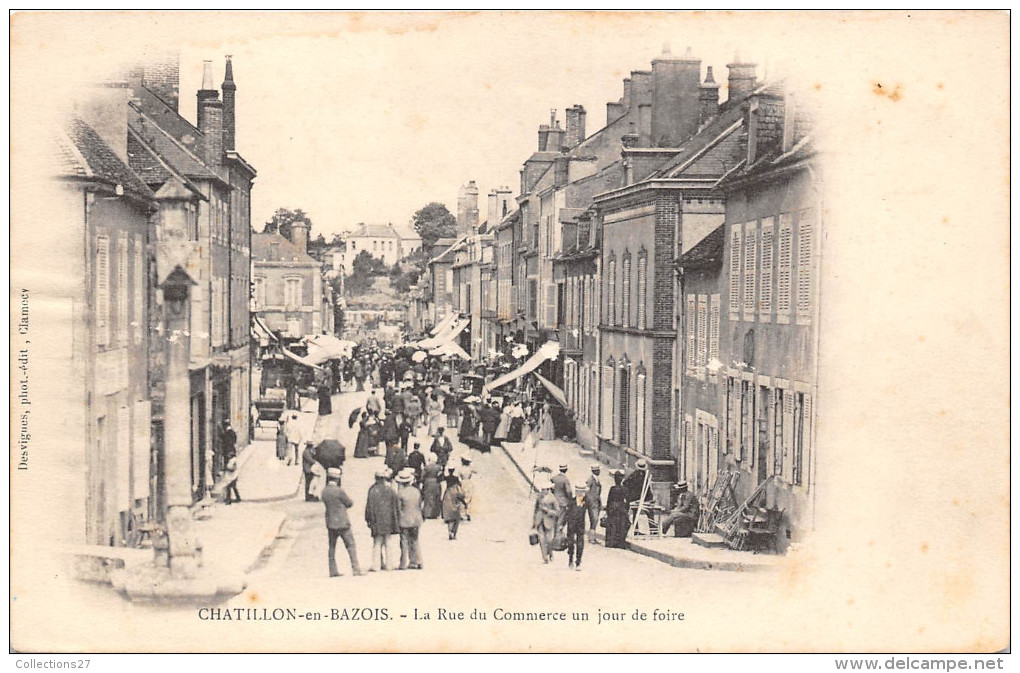 58-CHATILLON-EN-BAZOIS- LA RUE DU COMMERCE UN JOUR DE FOIRE - Chatillon En Bazois