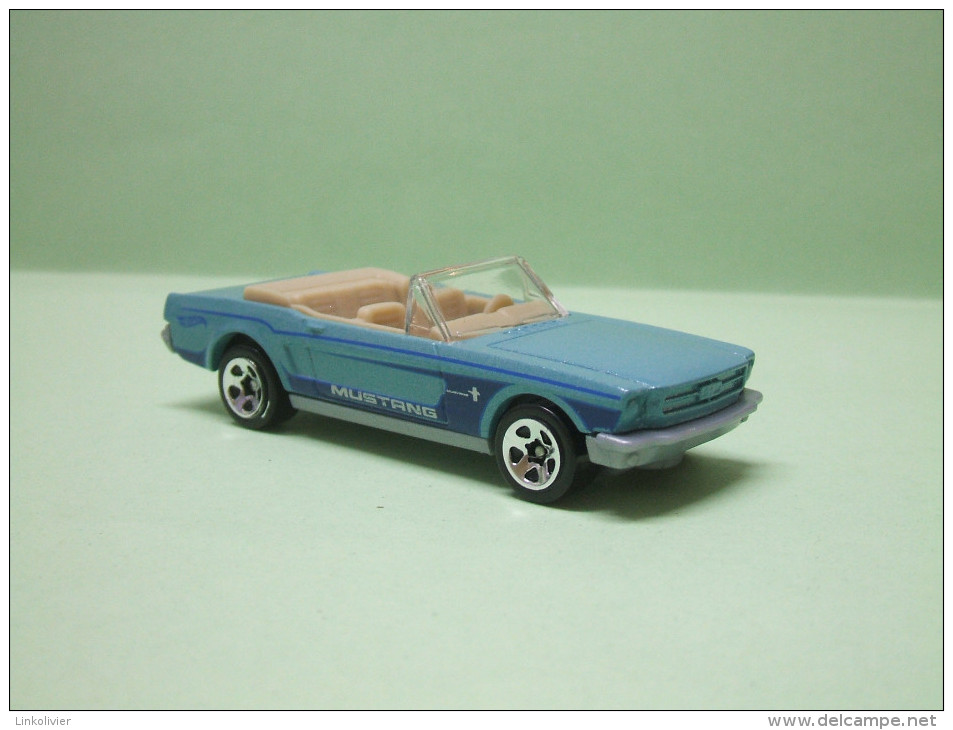 FORD MUSTANG CONVERTIBLE 1965 - Mustang 50th 5 2013 - HOTWHEELS Hot Wheels Mattel 1/64 - HotWheels