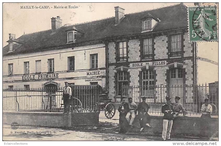Mailly    10     Mairie Et Ecoles - Mailly-le-Camp
