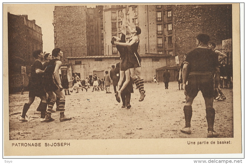 St Joseph De Maison Blanche 54, Rue Bobillot Paris XIII Partie De Basket Oeuvre De La Mie De Pain - Basket-ball