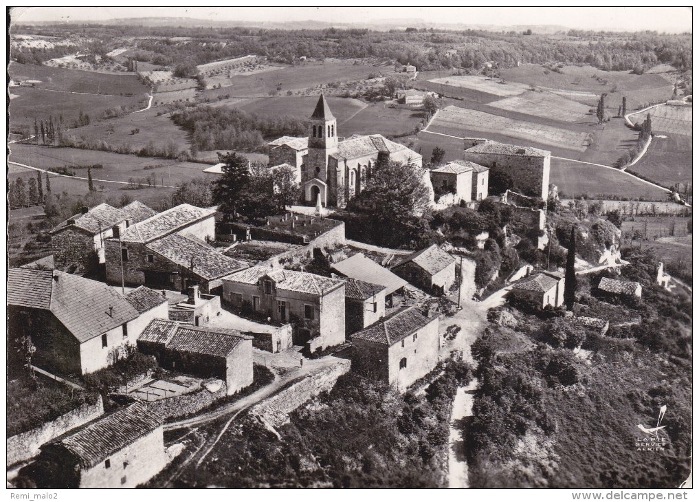 CPSM     En Avion Au Dessus De....FLAUGNAC  46    Le  Monument Et L´église - Autres & Non Classés