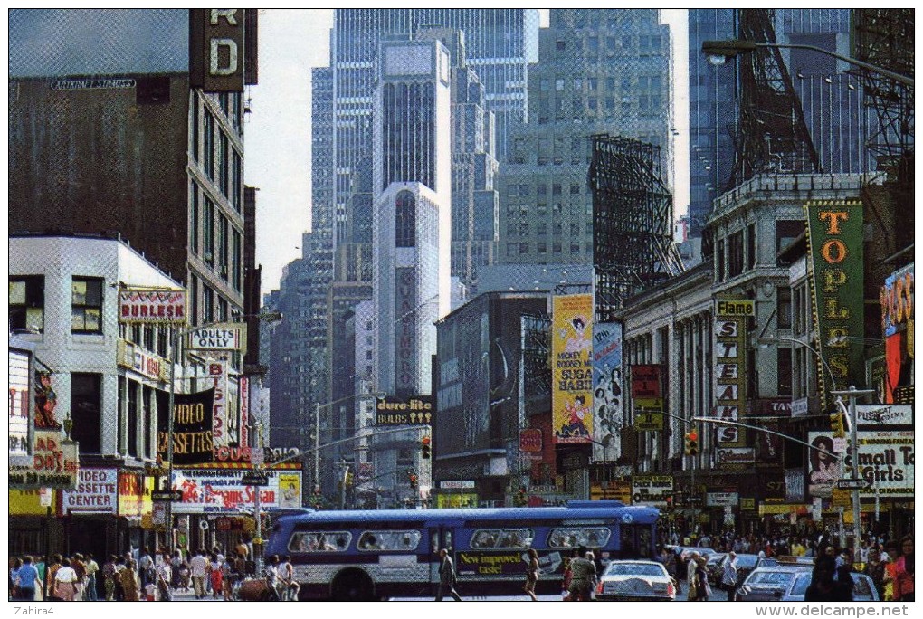 245 - Times Square,  New York City - World Famous Broadway And New York's Theater District - Phot J.Quigley Lantero - Time Square