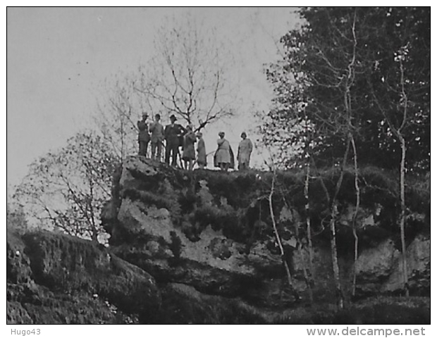 ENVIRONS DE PONTALIER - LE SAUT DU DOUBS AVEC PERSONNAGES - FORMAT CPA NON VOYAGEE - Pontarlier