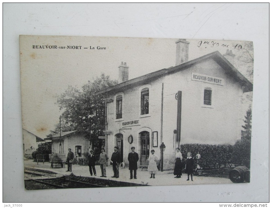 BEAUVOIR SUR NIORT   La Gare , Animé - Beauvoir Sur Niort