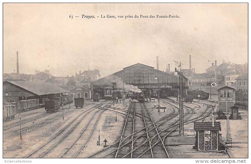 Troyes     10       La Gare. Intérieur - Troyes