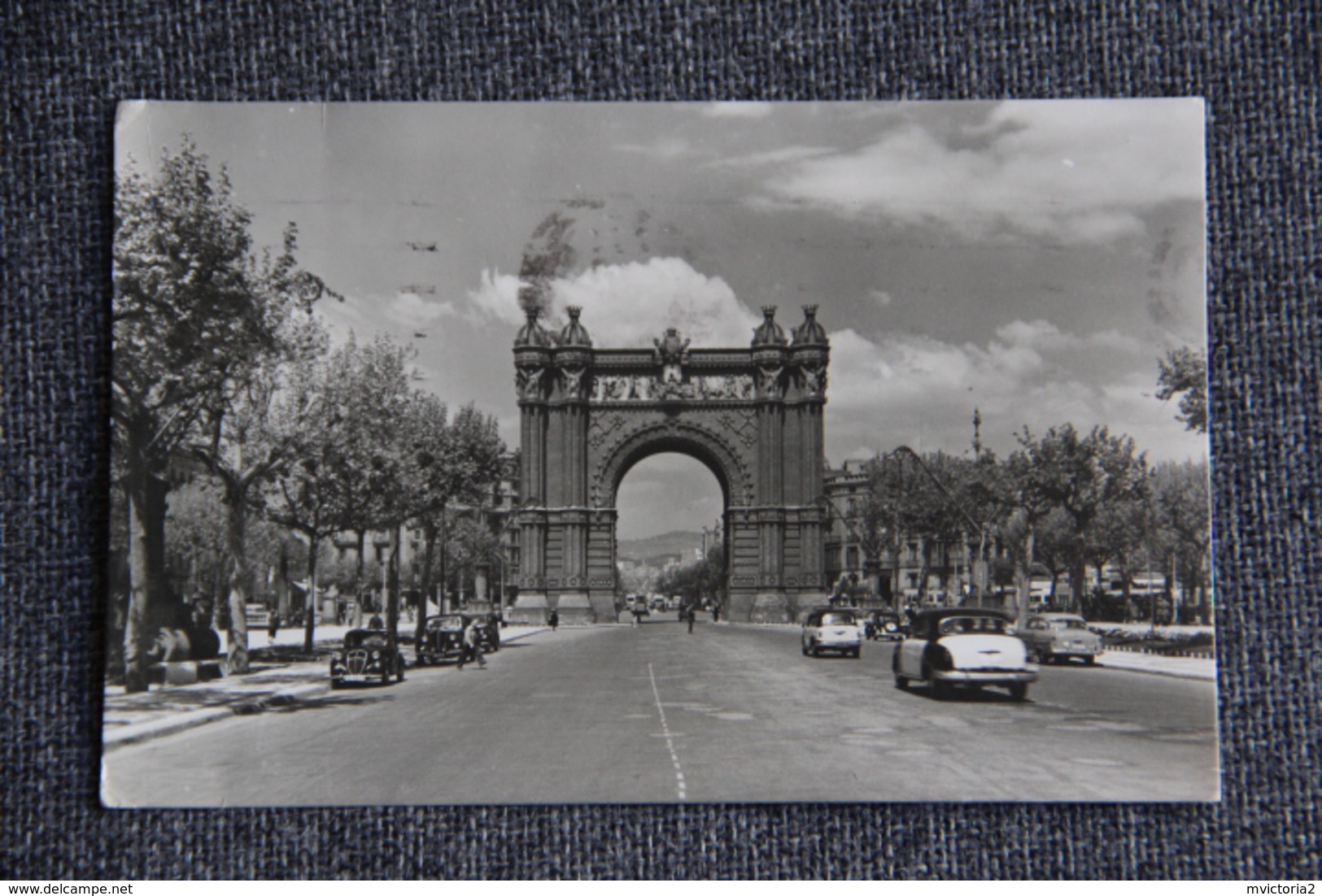 BARCELONA - Arco De Triunfo - Barcelona