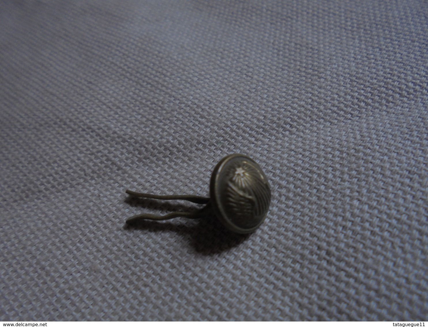 Ancien - Bouton Pour Uniforme Armée De L'Air - Boutons