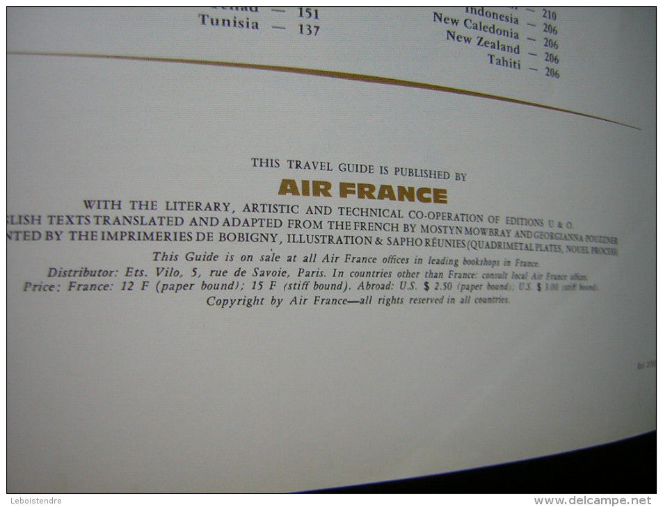 LIVRE EN ANGLAIS VACATIONING IN FIVE CONTINENTS AIR FRANCE - 216 PAGES