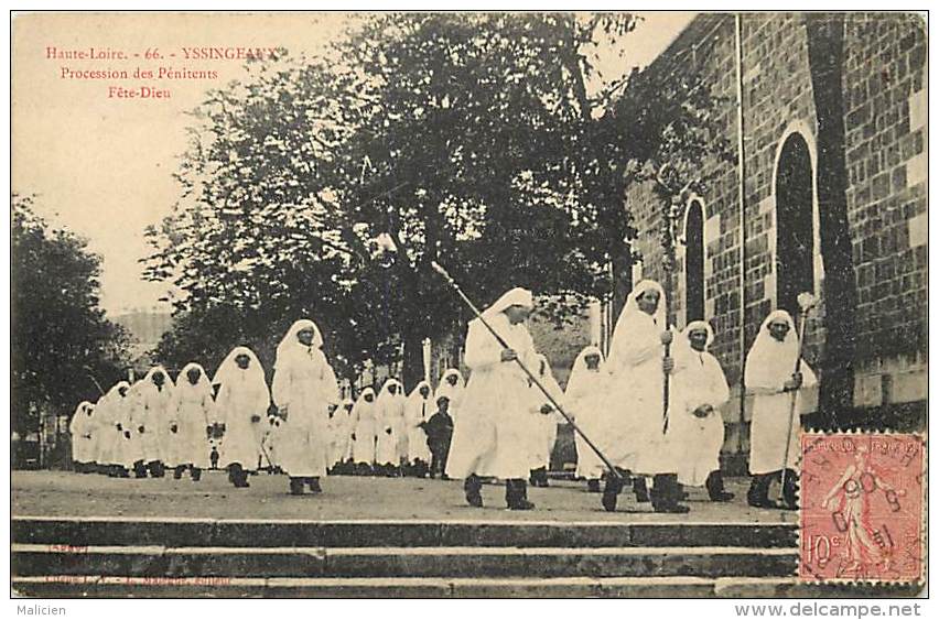 - Ref -M313-  Haute Loire - Yssingeaux - Fete Dieu - Procession Des Penitents - Processions - Religions - Fetes Dieu - - Yssingeaux