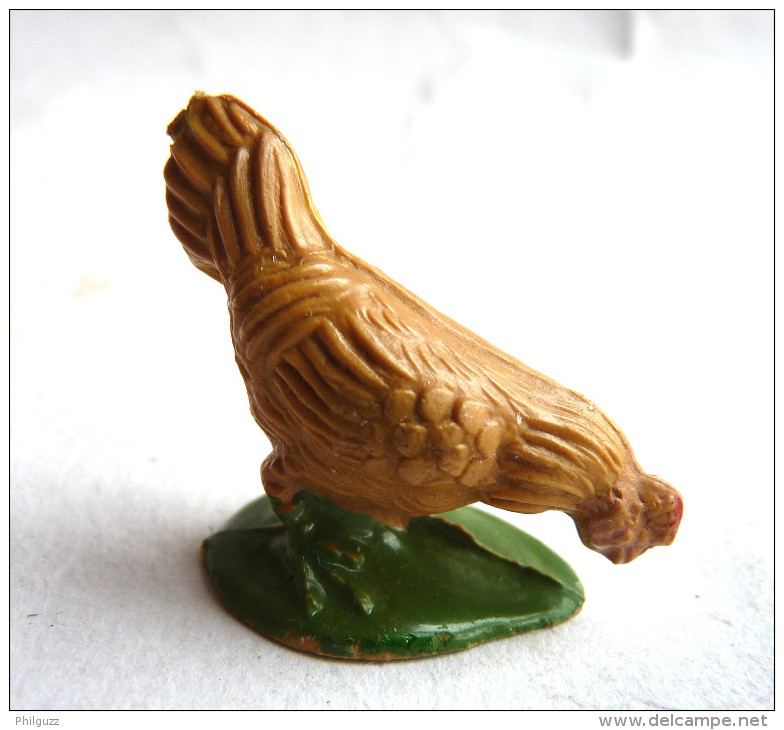 FIGURINE CYRNOS - ANIMAUX ANIMAL DE LA FERME - POULE Qui Picorre Pas Starlux Clairet - Autres & Non Classés