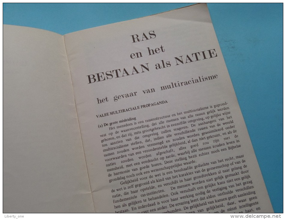 RAS En Het BESTAAN Als NATIE Het Gevaar Van Multiracialisme Door H.B. Isherwood (1972 Uit Het Engels Vertaald In 1976 ! - Autres & Non Classés