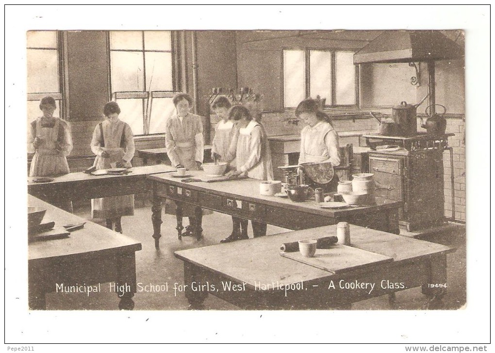 CPA Royaume Uni HARTLEPOOL Municipal High School For Girls West Hartlepool Cookery Class - Andere & Zonder Classificatie