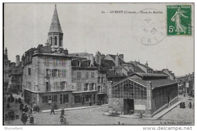 CPA Creuse Circulé GUERET Halle Marché - Guéret