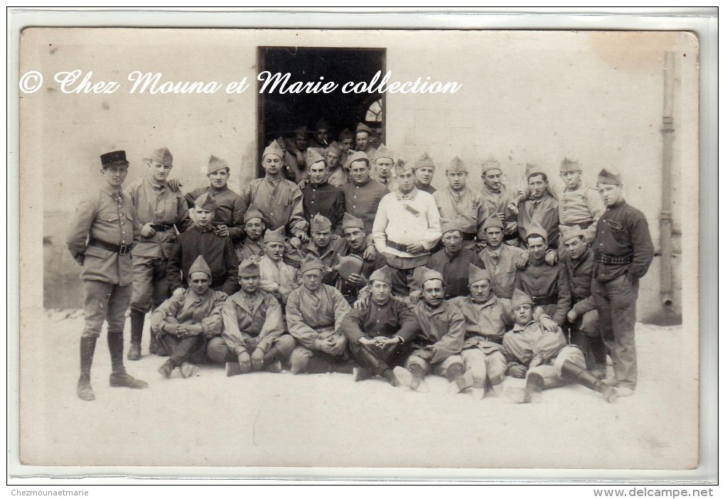 6 EME REGIMENT - CARTE PHOTO MILITAIRE - Régiments