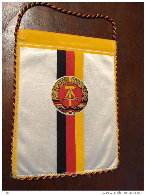 Pennant - Fanion Deutscher Turn-und Sportbund Der DDR - DTSB / Freundschaft - Frendship - Amitie! - Apparel, Souvenirs & Other