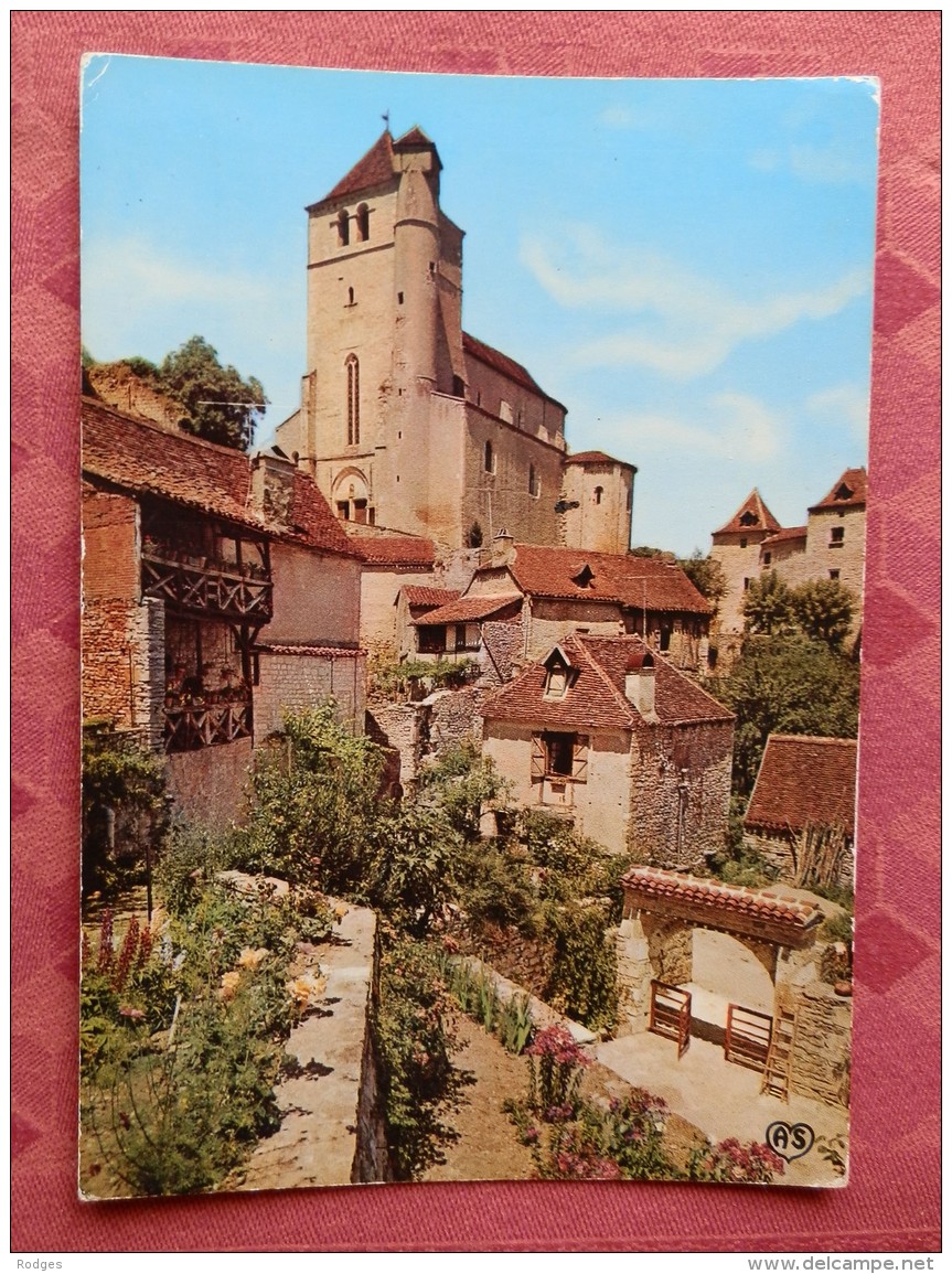 Dep 46 , Cpm Saint CIRQ LAPOPIE , Vue Sur L'église , 46330.1010 (071) - Saint-Cirq-Lapopie