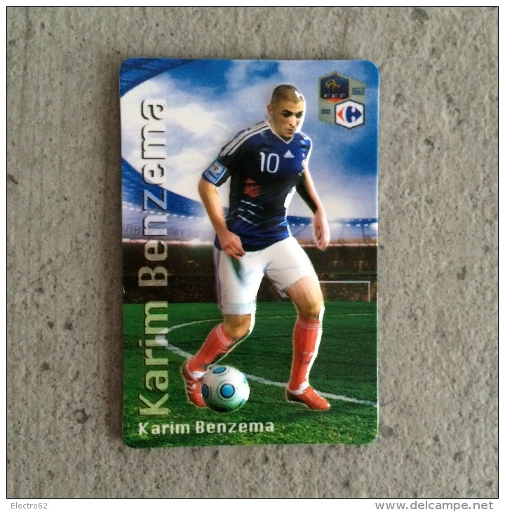 Magnet En Relief Equipe De France De Football 2010 Carrefour Karim Benzema Calcio Soccer Fußball Fútbol Voetbal Fotball - Sport