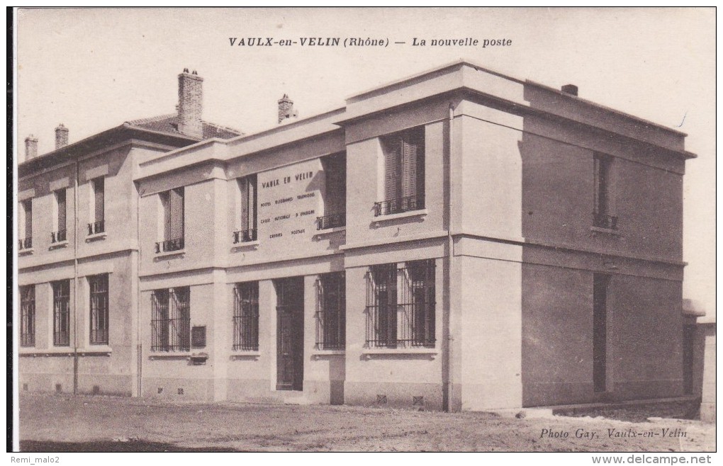 CARTE POSTALE    VAUX EN VELIN 69   La Nouvelle Poste - Vaux-en-Velin