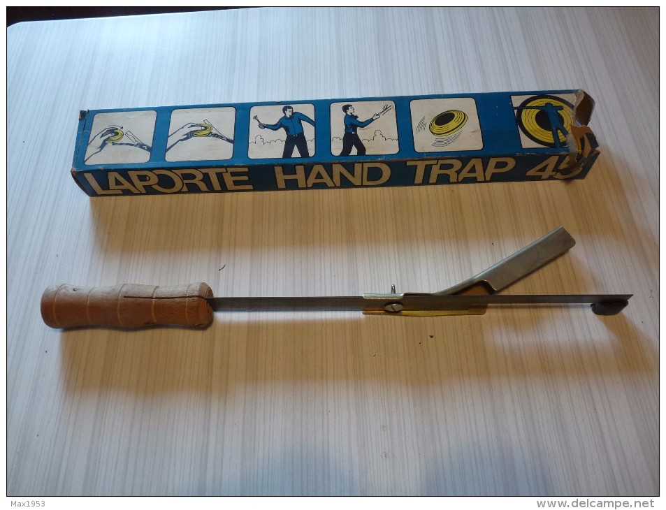 LANCEUR MANUEL DE PLATEAUX DE TIR AUX CLAYS - LAPORTE HAND TRAP 45 - Outils Anciens